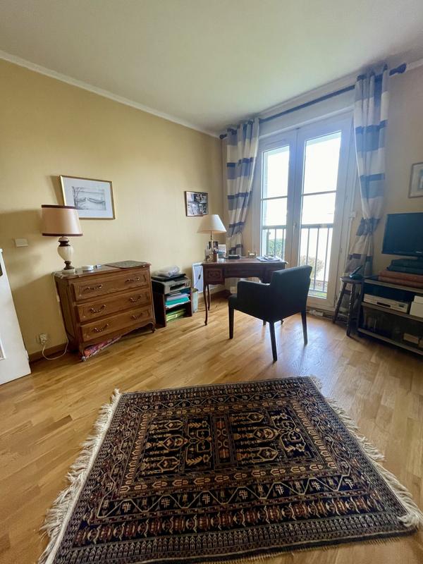 Appartement - 100 m² - 5 pièces