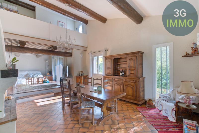 Villa - 167 m² - 6 pièces