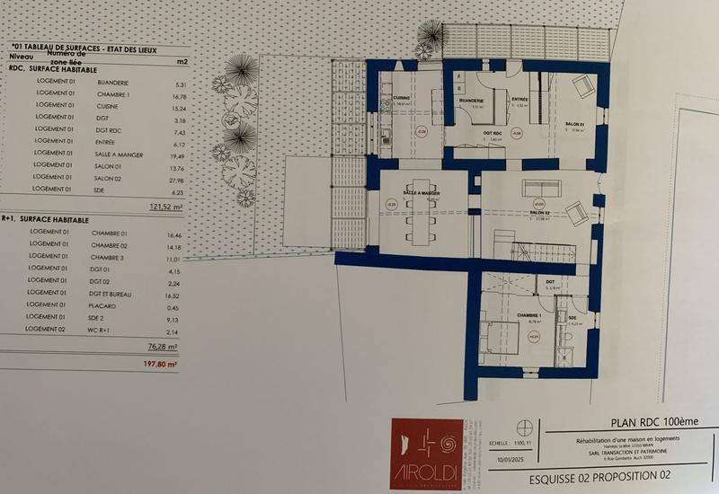 Maison - 202 m² - 8 pièces