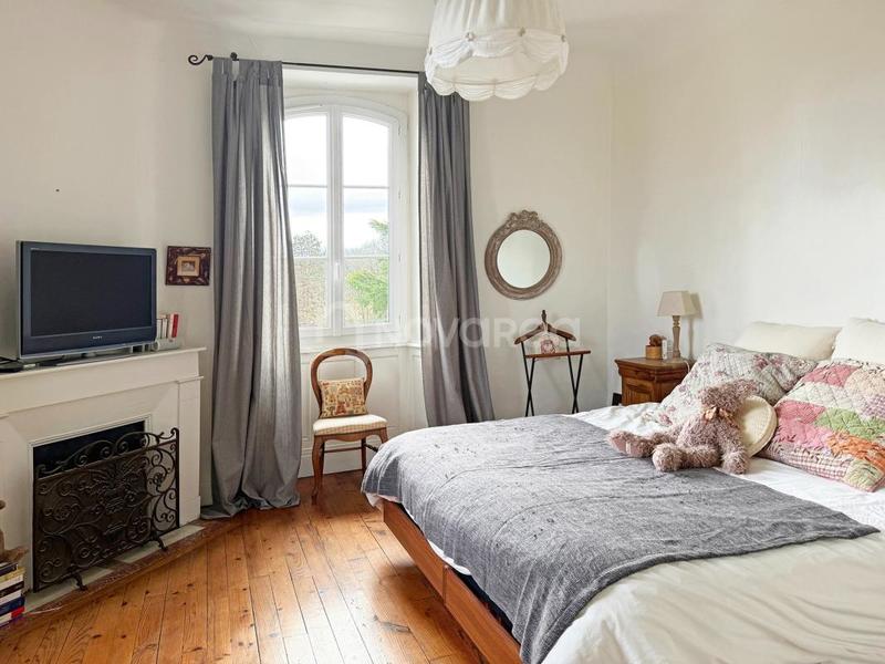 Maison - 192 m² - 8 pièces