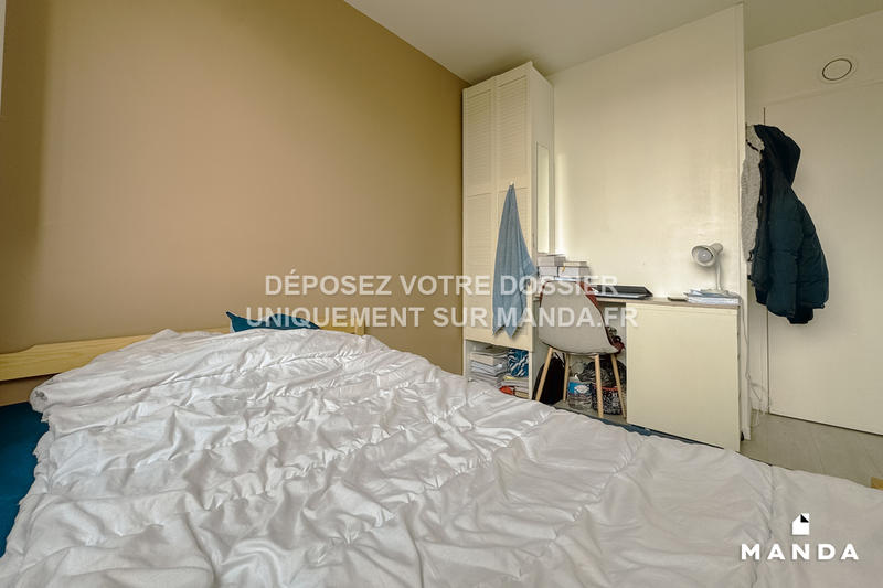 Chambre - 9 m² - 5 pièces
