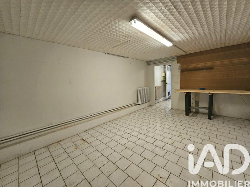 Maison - 210 m² - 8 pièces