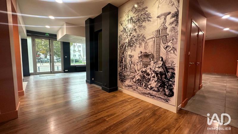 Local commercial - 111 m²