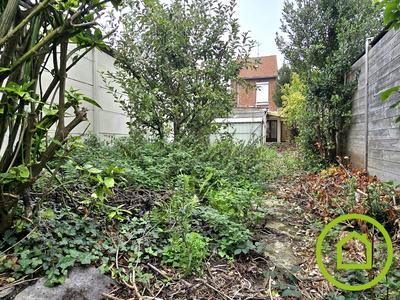 Maison - 100 m² - 6 pièces