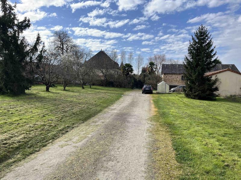 Maison - 188 m² - 9 pièces