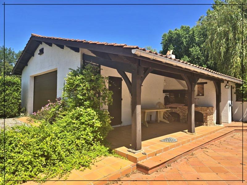 Maison - 180 m² - 6 pièces