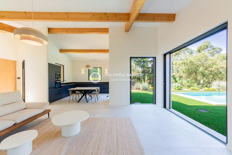 Villa - 160 m² - 4 pièces