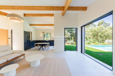 Villa - 160 m² - 4 pièces