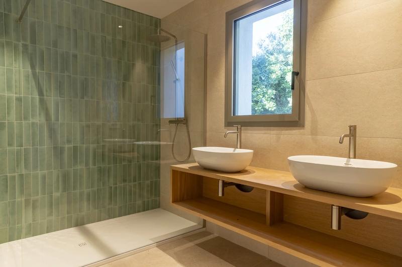 Villa - 219 m² - 8 pièces