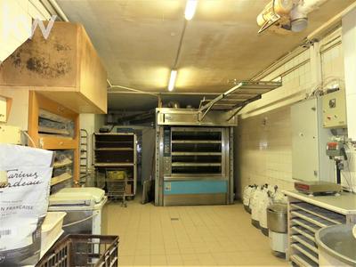 Maison - 237 m² - 9 pièces