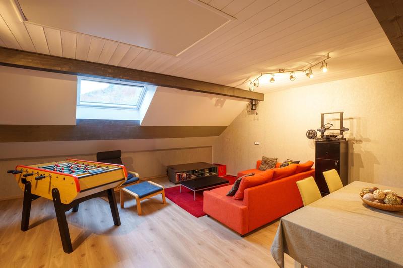 Maison - 280 m² - 10 pièces