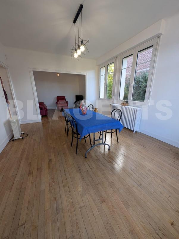 Maison - 105 m² - 5 pièces