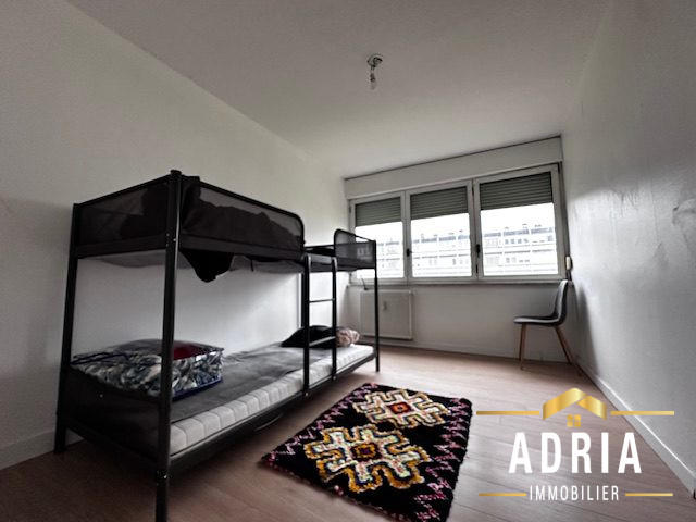 Appartement - 95 m² - 5 pièces