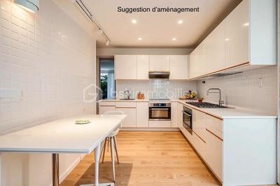 Appartement - 99 m² - 3 pièces