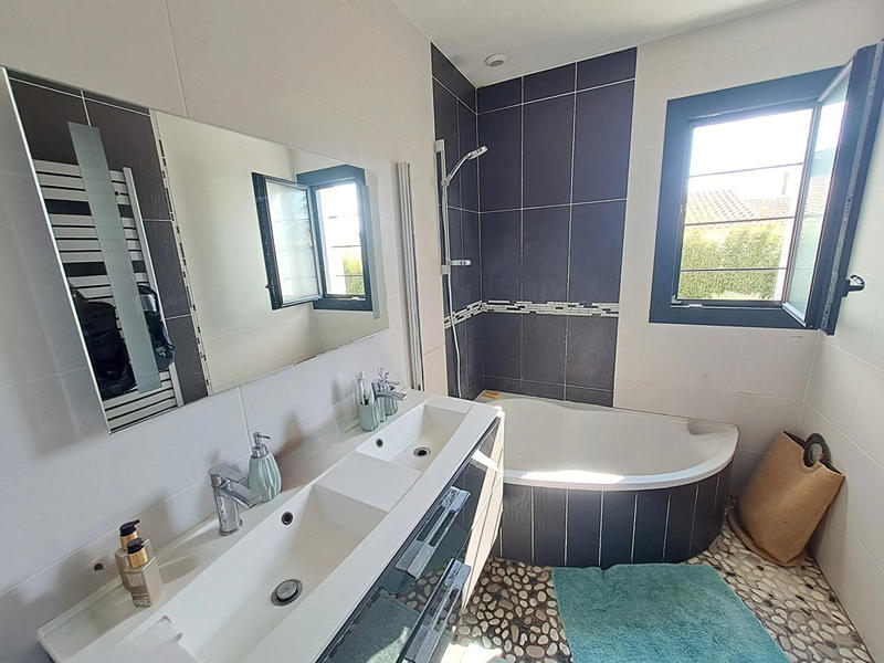 Maison - 135 m² - 5 pièces