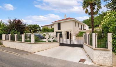 Villa - 175 m² - 5 pièces