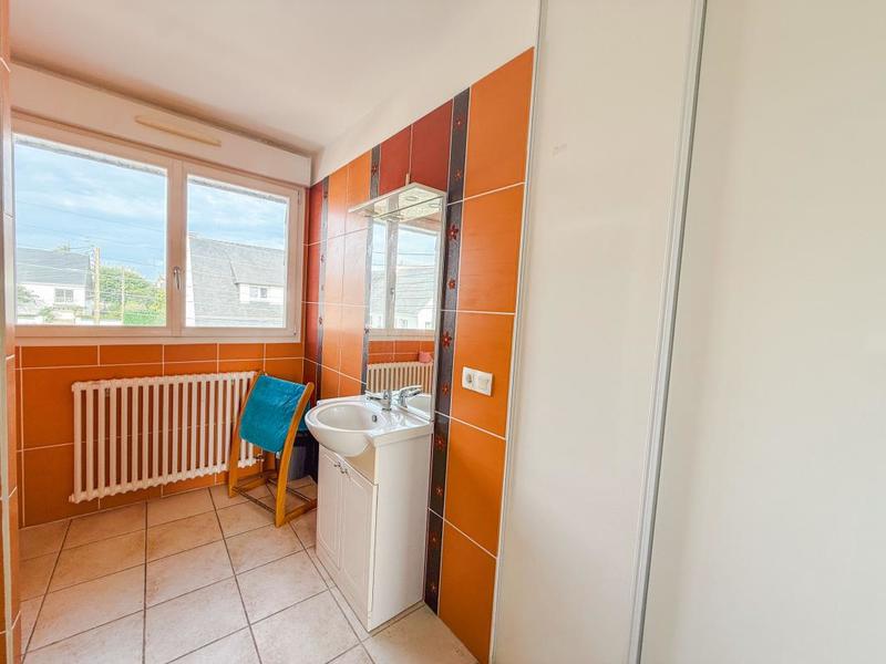 Maison - 184 m² - 8 pièces