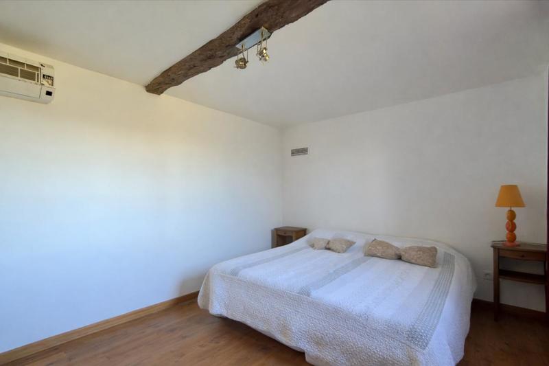 Maison - 198 m² - 7 pièces