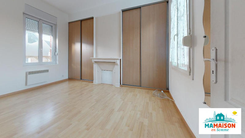 Maison - 80 m² - 5 pièces