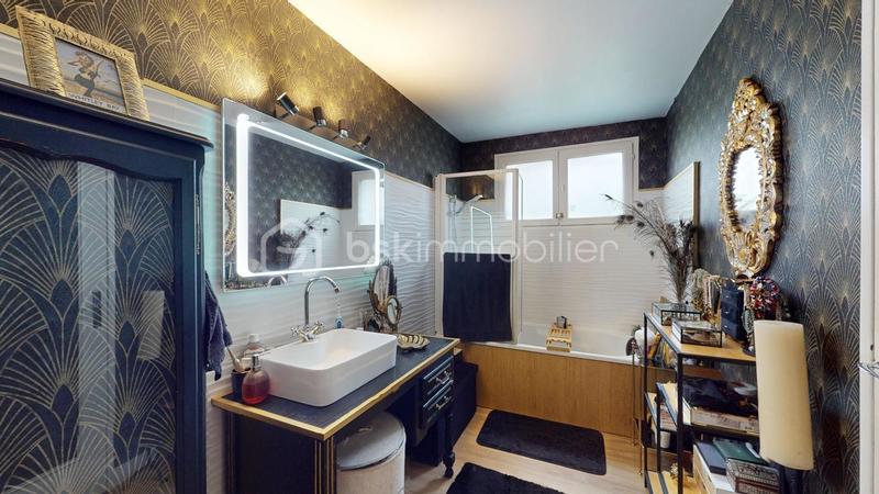 Appartement - 131 m² - 5 pièces