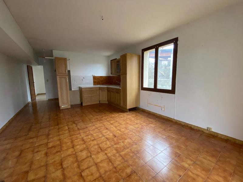 Maison - 177 m² - 8 pièces