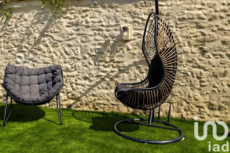 Maison - 250 m² - 8 pièces