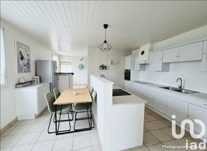 Maison - 210 m² - 7 pièces