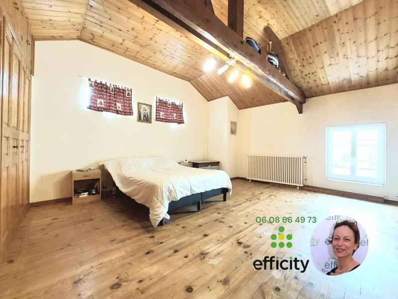 Maison - 140 m² - 5 pièces