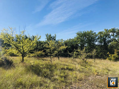 Terrain - 1 500 m²