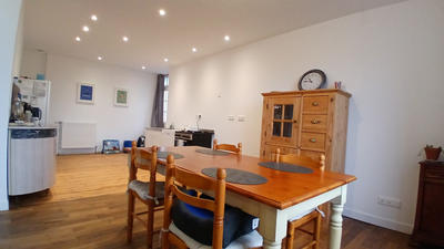 Maison - 93 m² - 7 pièces