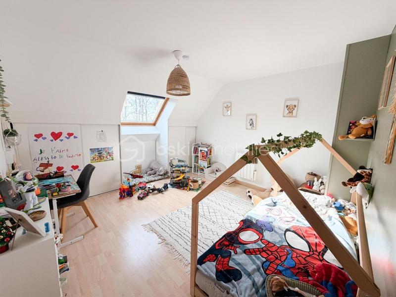 Maison - 166 m² - 7 pièces