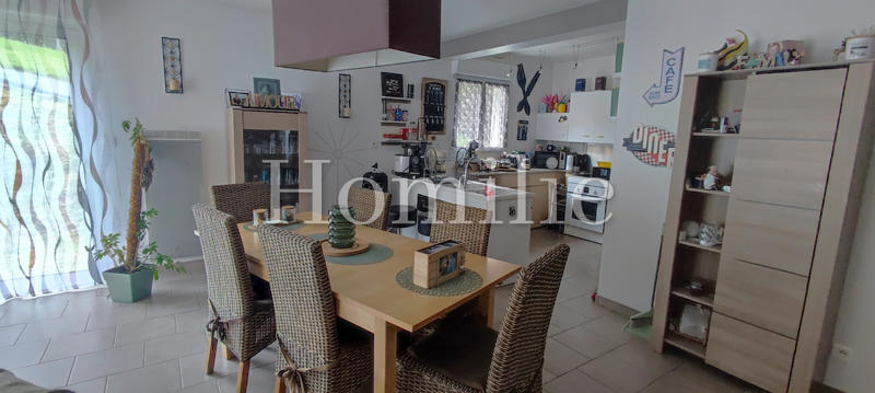 Maison - 133 m² - 6 pièces