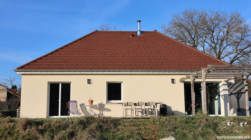 Maison - 90 m² - 4 pièces