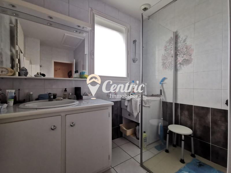 Maison - 79 m² - 6 pièces