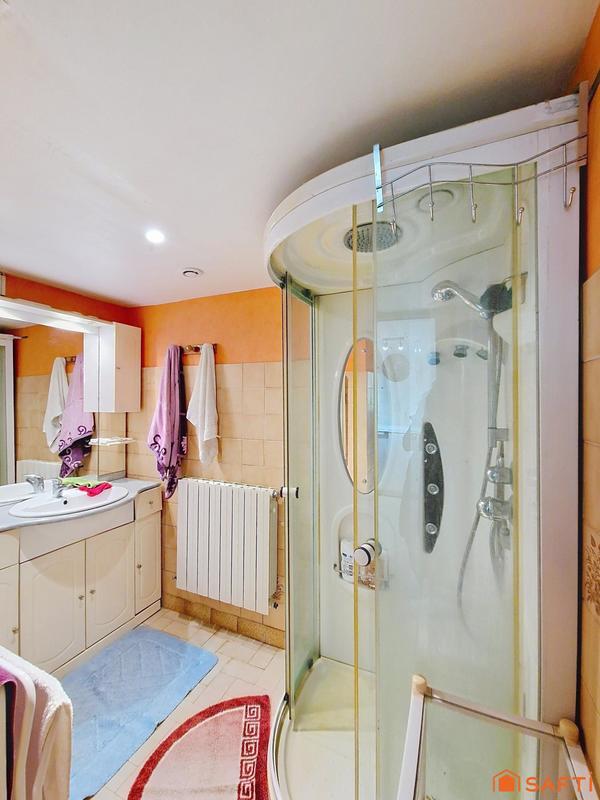 Maison de village - 310 m² - 8 pièces