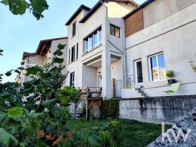 Maison - 143 m² - 7 pièces