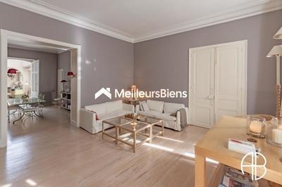 Maison bourgeoise - 208 m² - 6 pièces