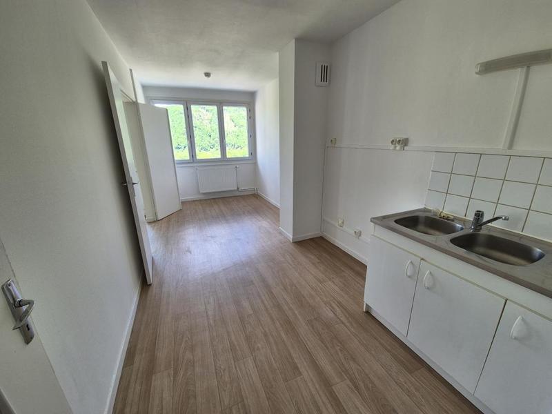 Appartement - 100 m² - 5 pièces