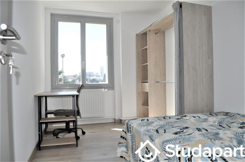 Chambre - 10 m² - 1 pièce