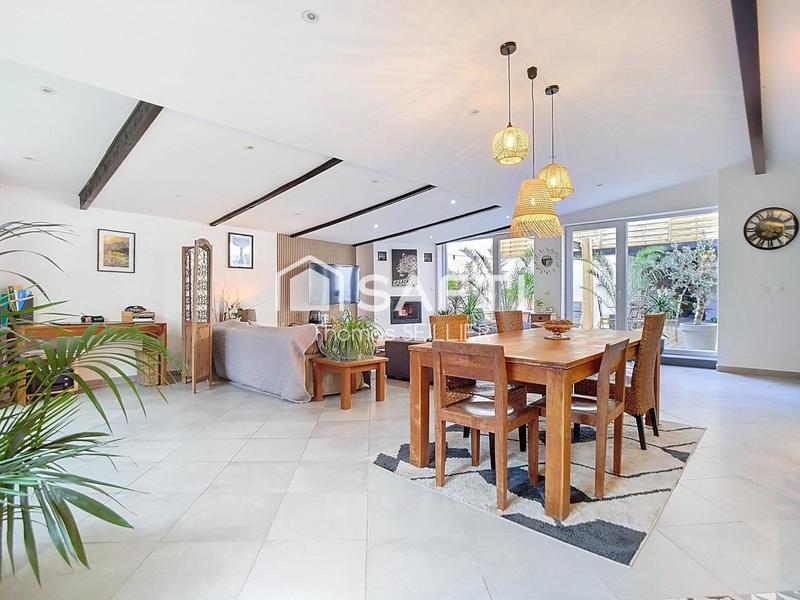 Maison - 135 m² - 5 pièces