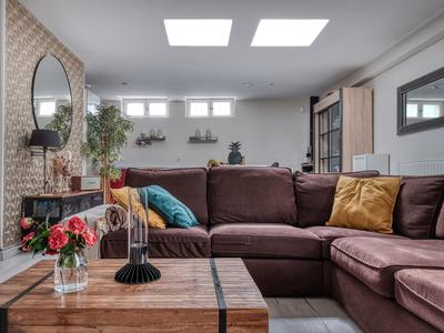 Maison - 96 m² - 4 pièces