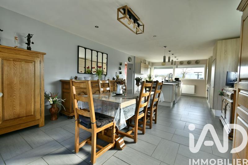 Maison - 179 m² - 8 pièces