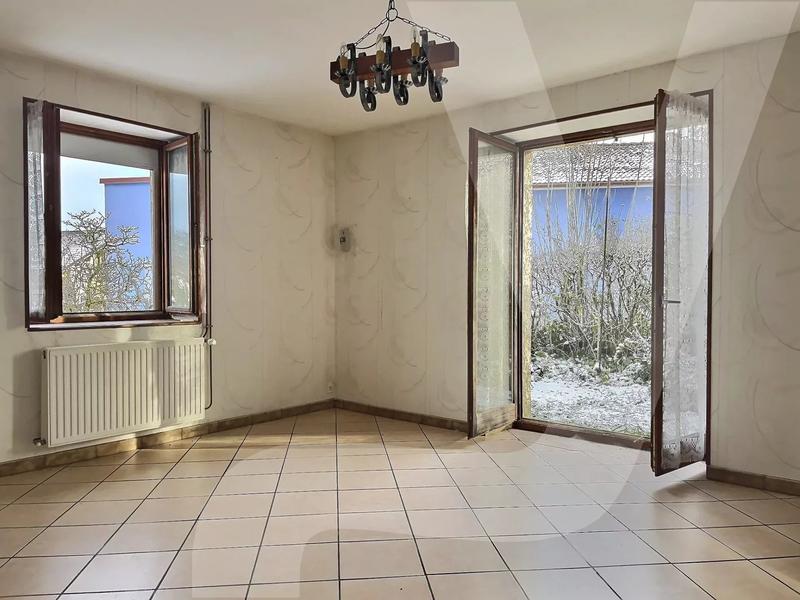 Maison - 182 m² - 8 pièces