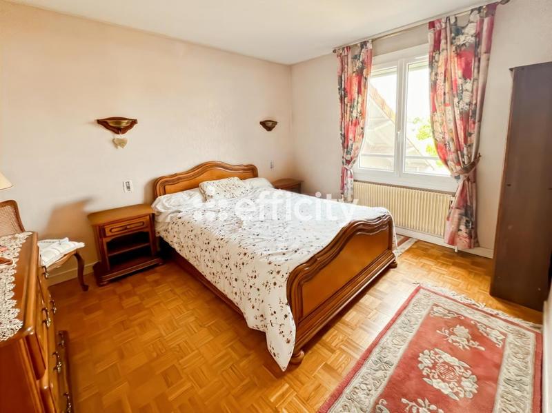 Maison - 138 m² - 6 pièces