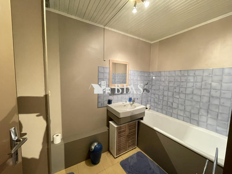 Maison - 140 m² - 8 pièces