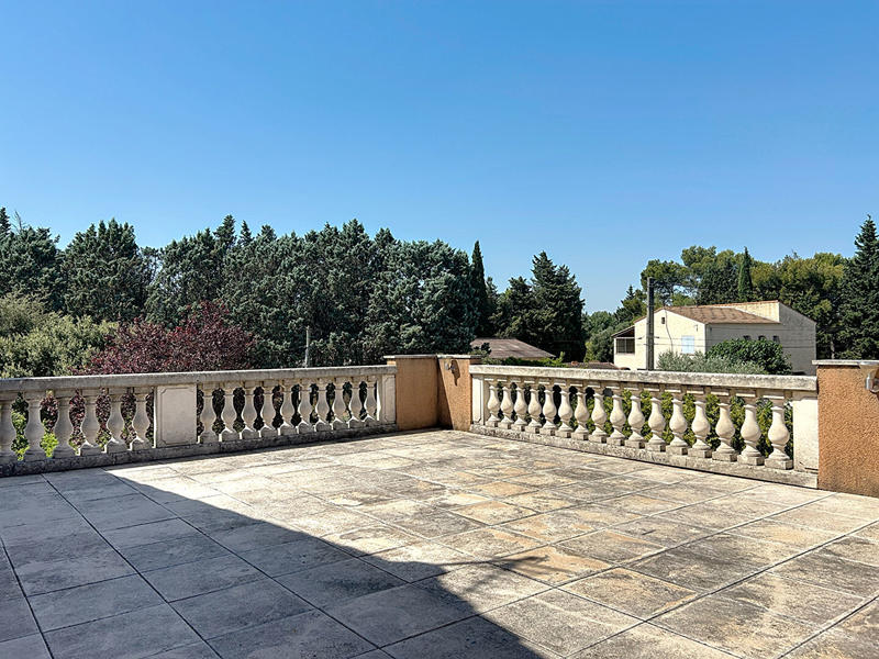 Maison - 300 m² - 7 pièces