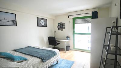 Chambre - 11 m² - 4 pièces