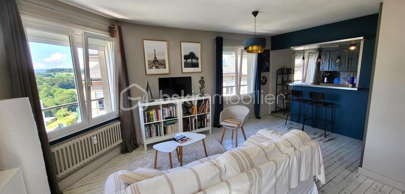 Appartement - 98 m² - 5 pièces