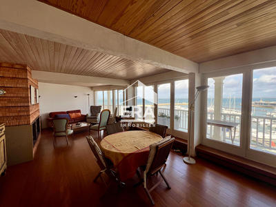 Appartement - 125 m² - 5 pièces