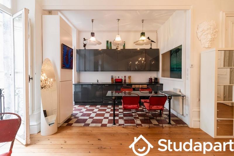 Appartement - 75 m² - 2 pièces